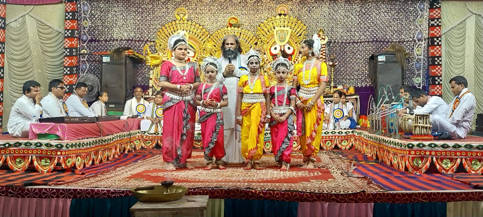 ଶ୍ରୀ ଜଗନ୍ନାଥଙ୍କ ୩୨ବେଶ ମହୋତ୍ସବ ଓ ଭଜନ ସମାରୋହ