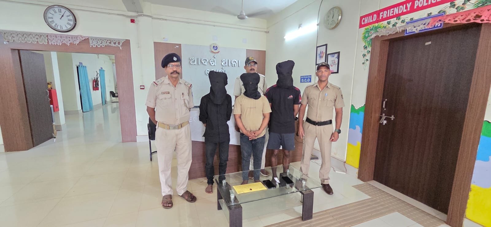 ଖୋର୍ଦ୍ଧାରେ ବ୍ରାଉନସୁଗାର ଜବତ, ୩ ଗିରଫ